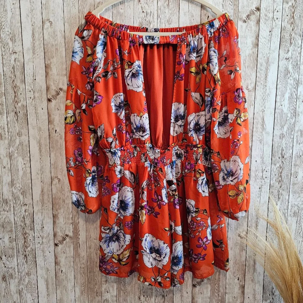 Women's Fashion Nova Romper M Orange Floral